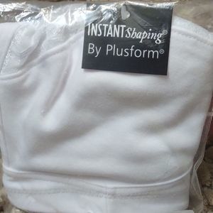 New Plusform‎ White 42B 100% cotton no underwire bra, wide strap 3 hook closure